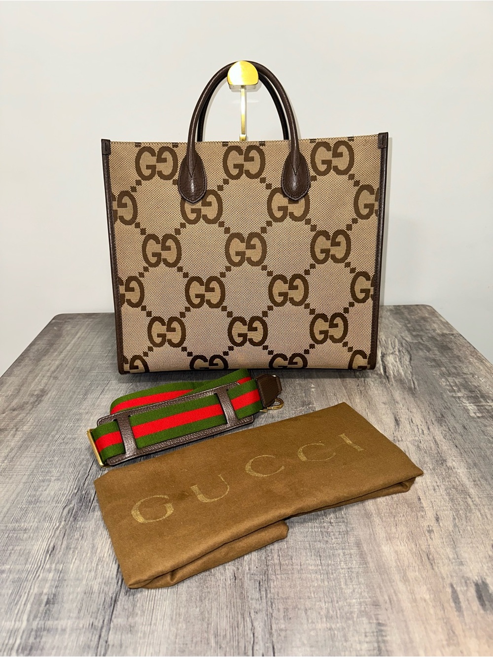 54-26 Gucci Large Print GG Supreme Canvas Tote Bag in Brown